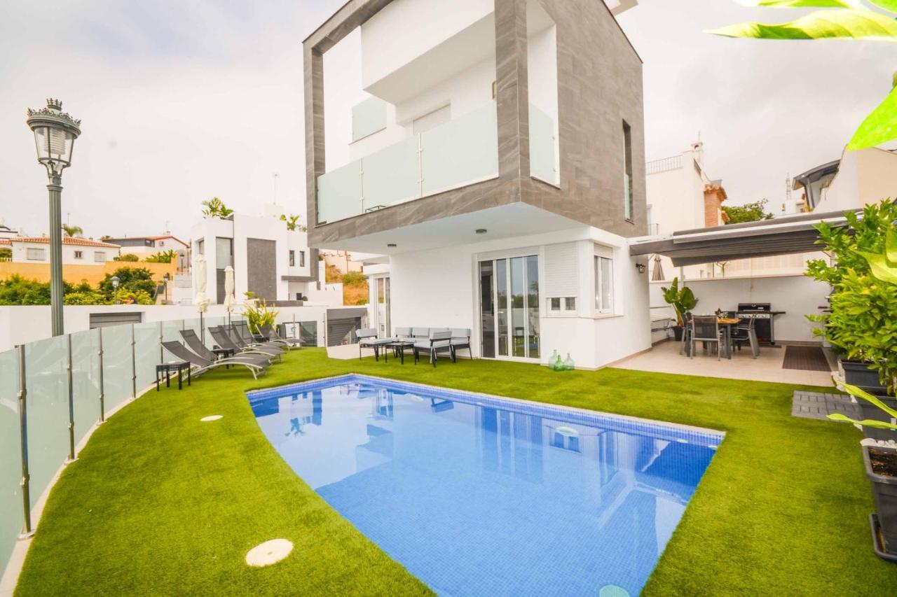 Villa Antonio Pulga Нерха Екстериор снимка